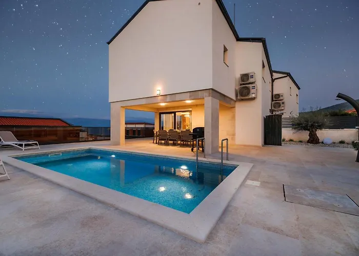 House With A Swimming Pool Vrbnik, Krk - 24526 펜션 비르브닉