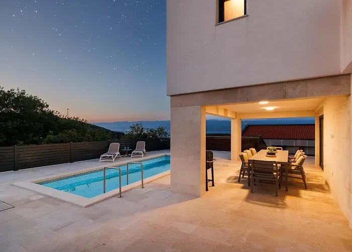 House With A Swimming Pool Vrbnik, Krk - 24526 펜션 *